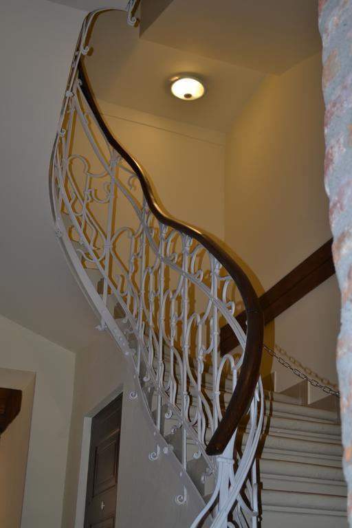 Hotel Casa Republicii Braşov Esterno foto