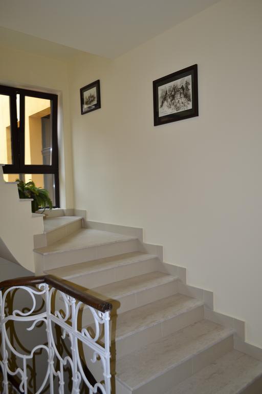 Hotel Casa Republicii Braşov Esterno foto