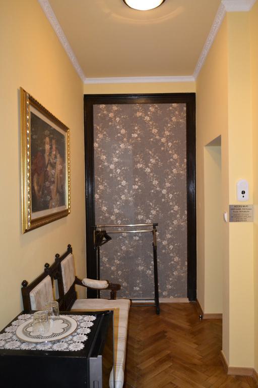 Hotel Casa Republicii Braşov Camera foto